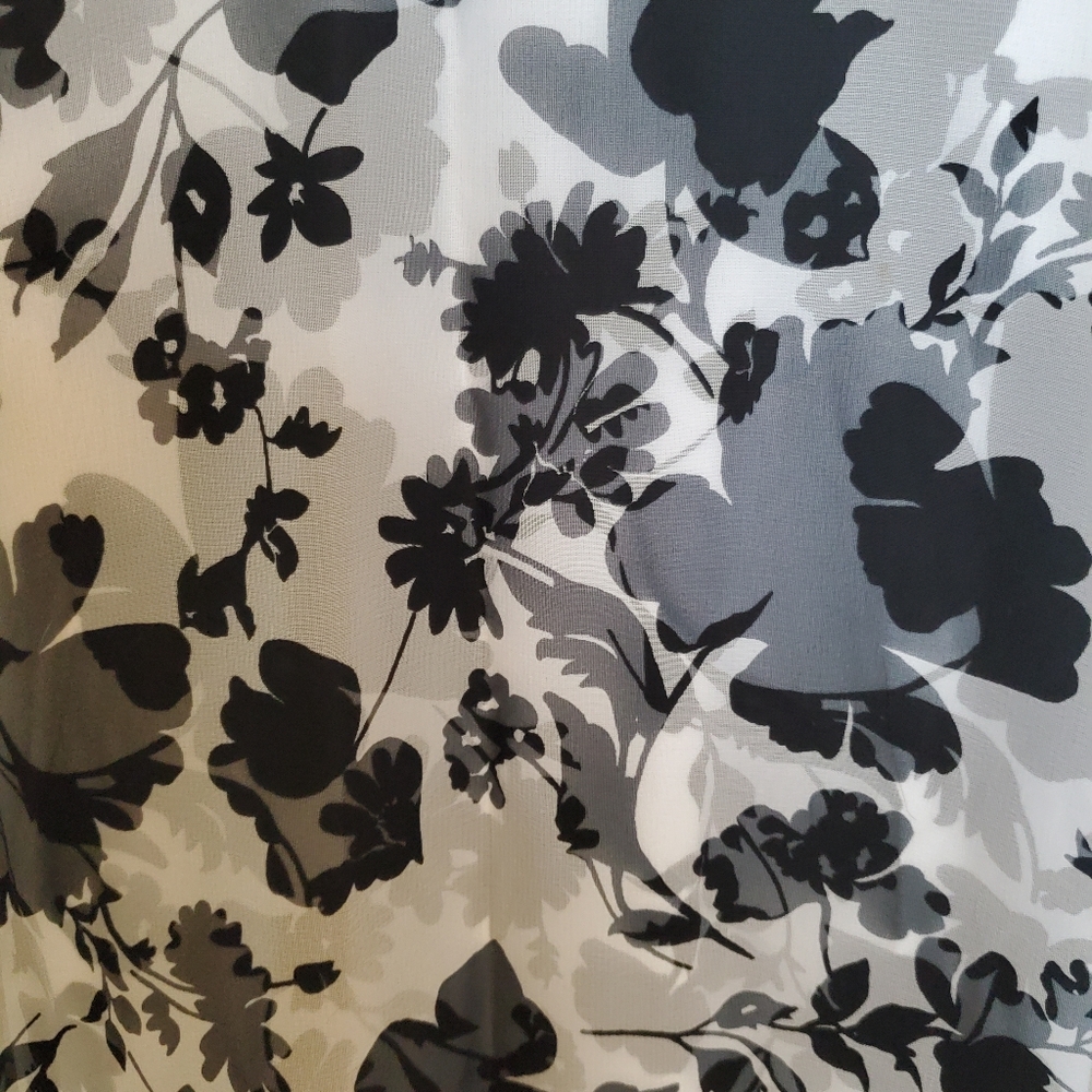 Dressbarn Black and White Dress - Picture 10 of 11